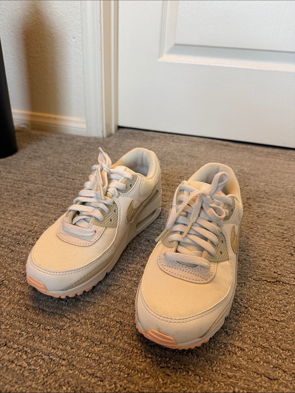 Nike Air Max Cream and Light Pink Women's Sneakers